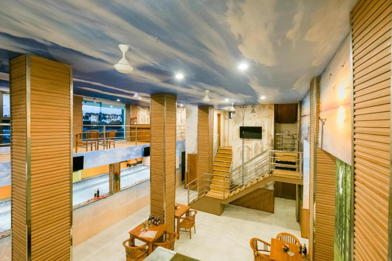 Caroline Hostel Canggu  Exterior photo